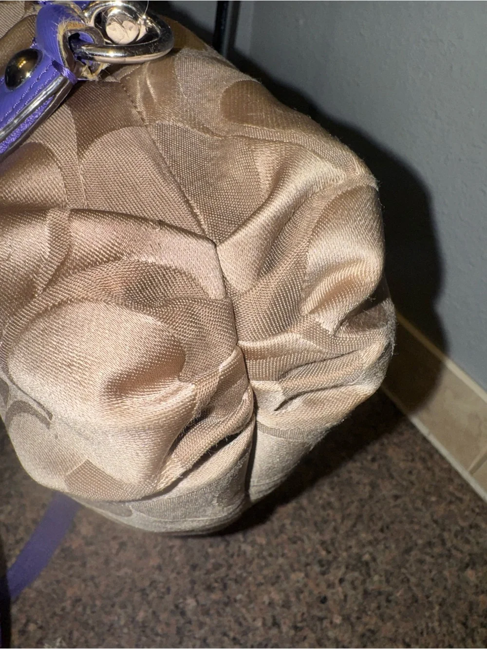 Coach shape approximate